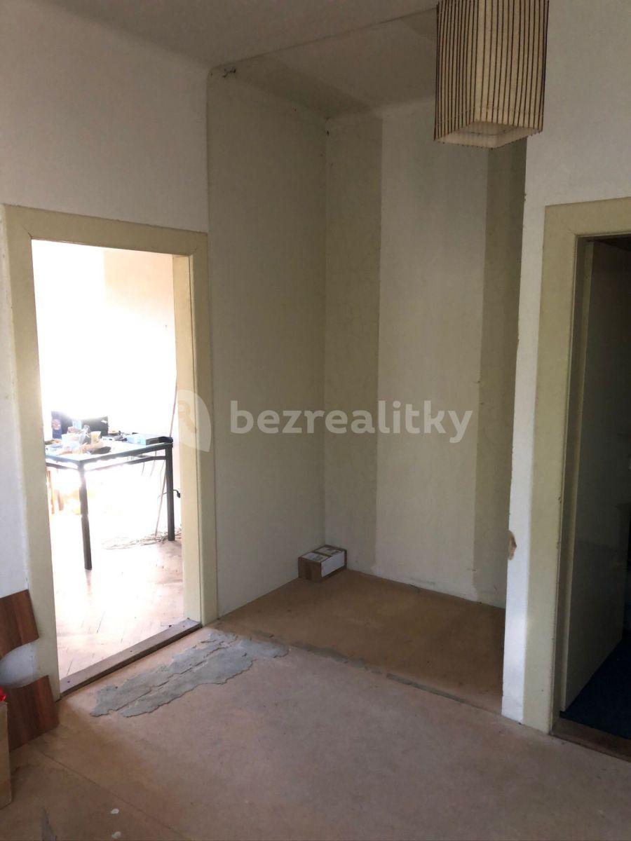 Pronájem bytu 3+1 81 m², Cholupická, Praha, Praha