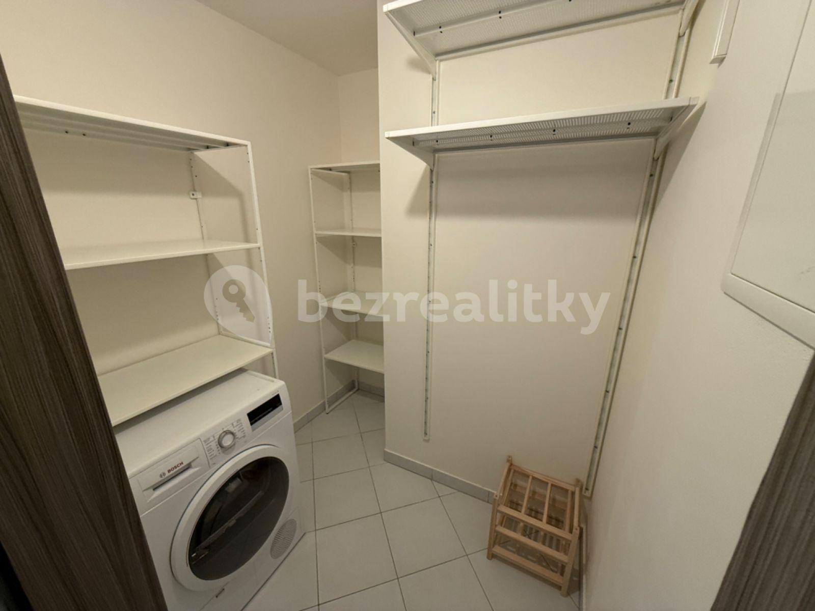 Pronájem bytu 2+kk 65 m², Olšanská, Praha, Praha