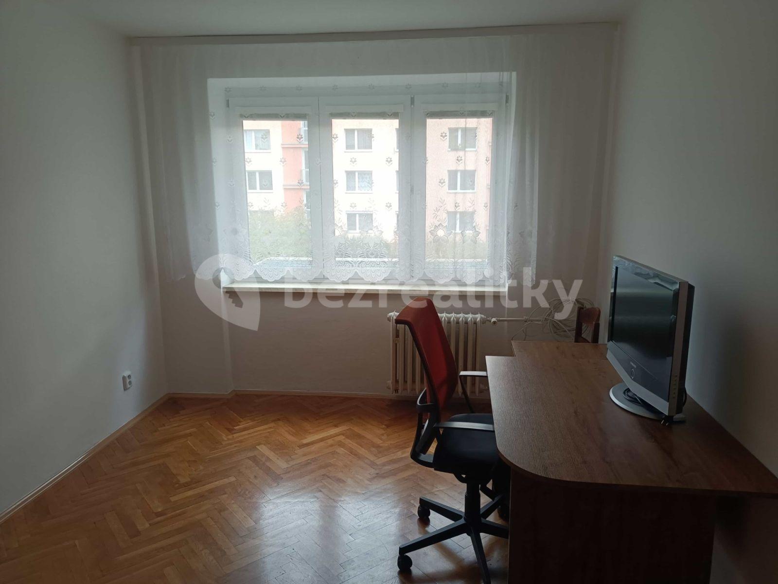 Pronájem bytu 2+1 56 m², Závodu míru, Karlovy Vary, Karlovarský kraj