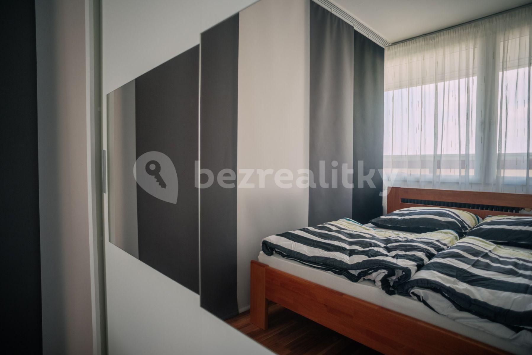 Pronájem bytu 1+1 55 m², Slévačská, Praha, Praha