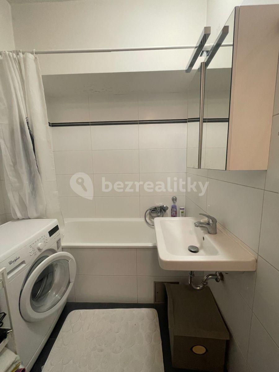 Pronájem bytu 2+1 60 m², U Starého hřbitova, Praha, Praha