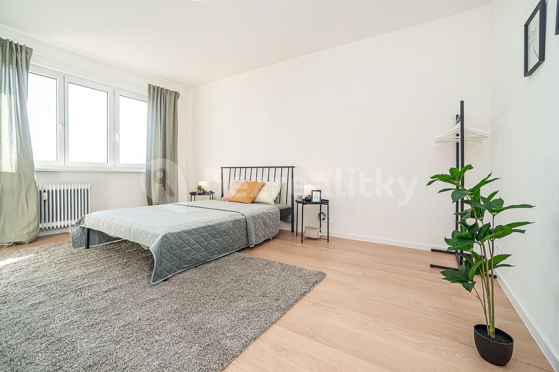 Prodej bytu 3+kk 54 m², Arabská, Praha, Praha