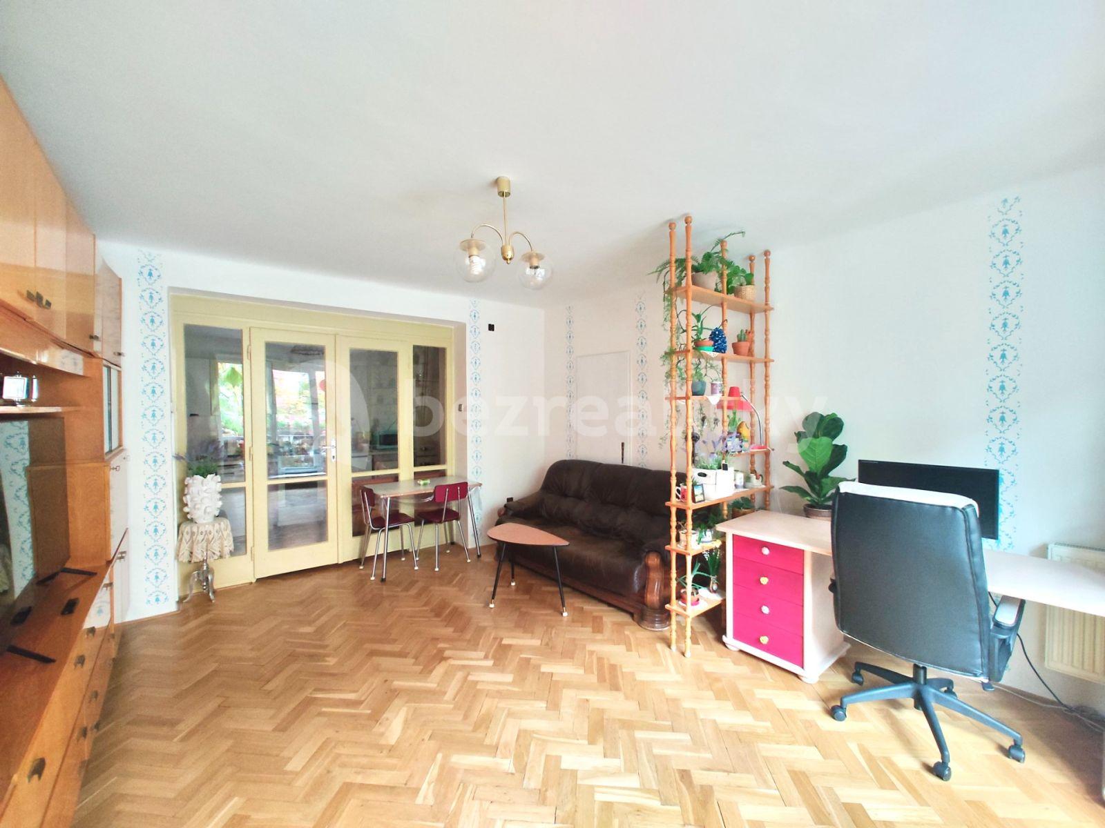 Prodej bytu 3+kk 78 m², Nemocniční, Praha, Praha