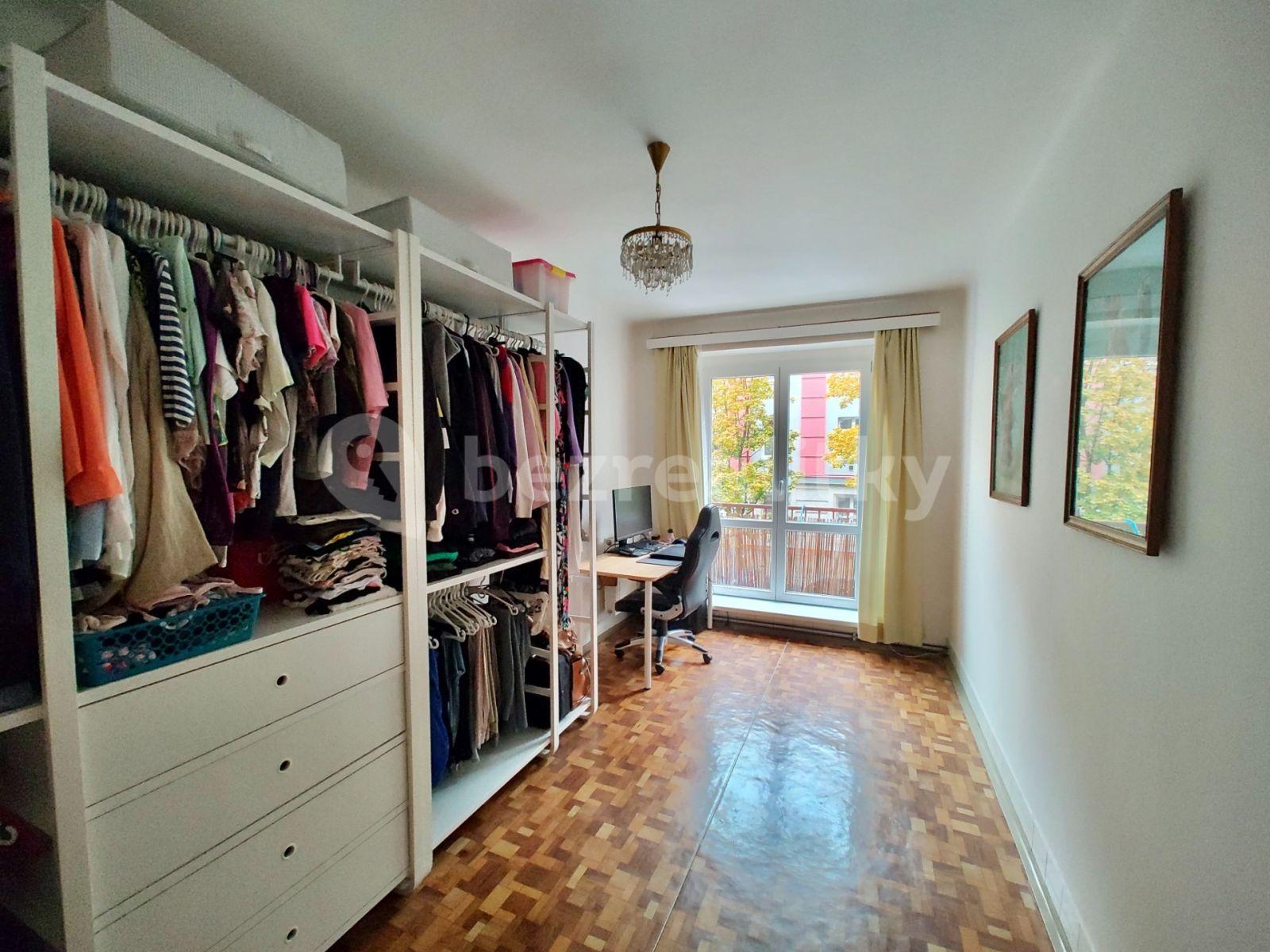 Prodej bytu 3+kk 78 m², Nemocniční, Praha, Praha