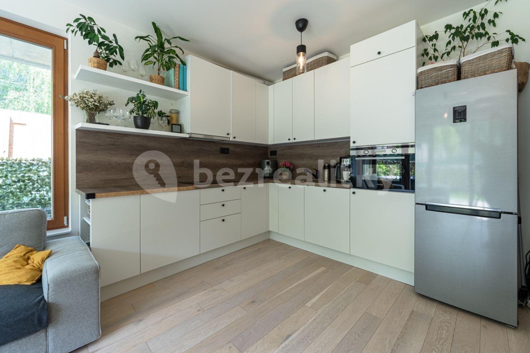 Pronájem bytu 2+kk 50 m², Naskové, Praha, Praha