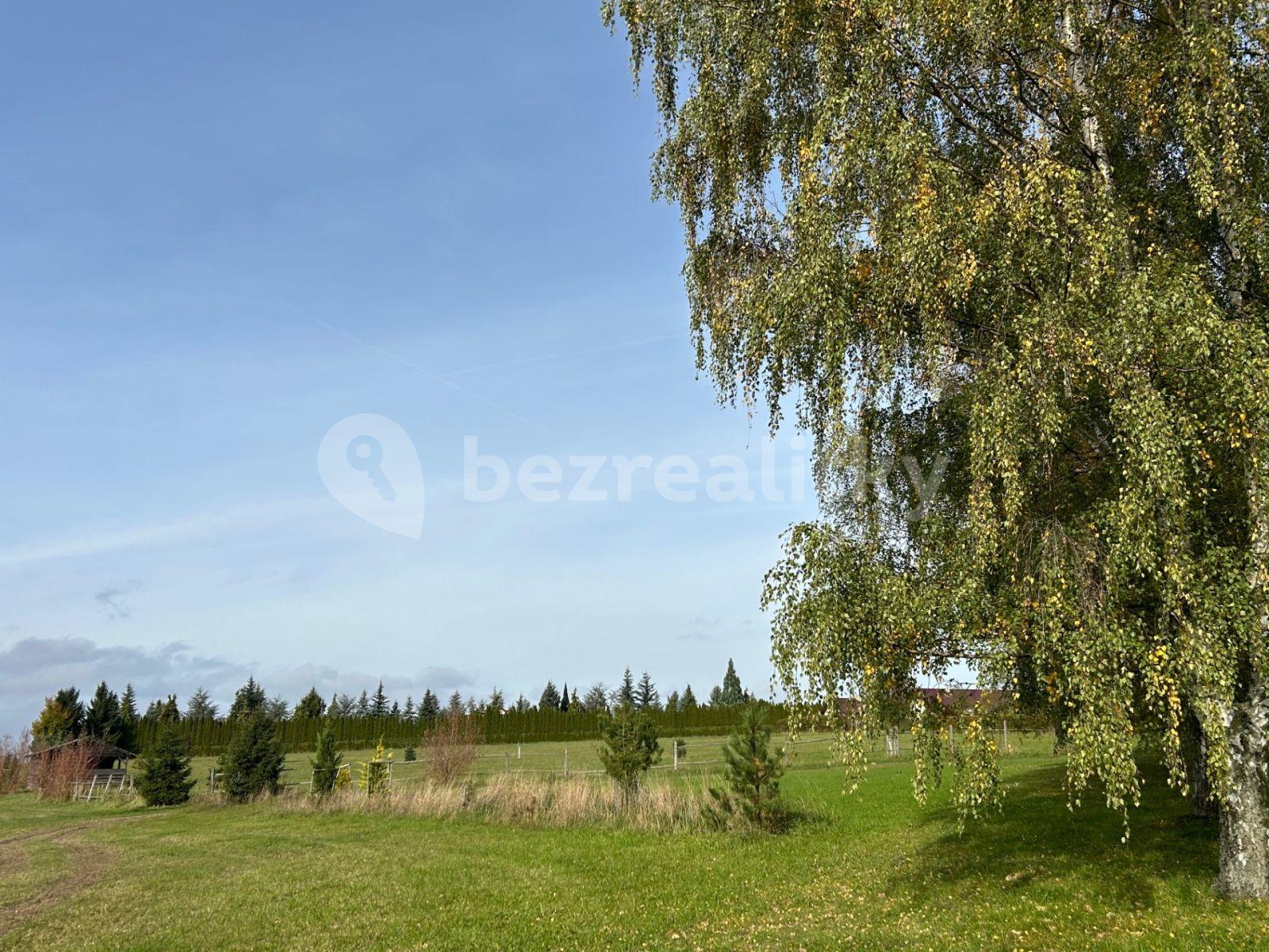 Prodej pozemku 1.200 m², Na Stráni, Sulice, Středočeský kraj