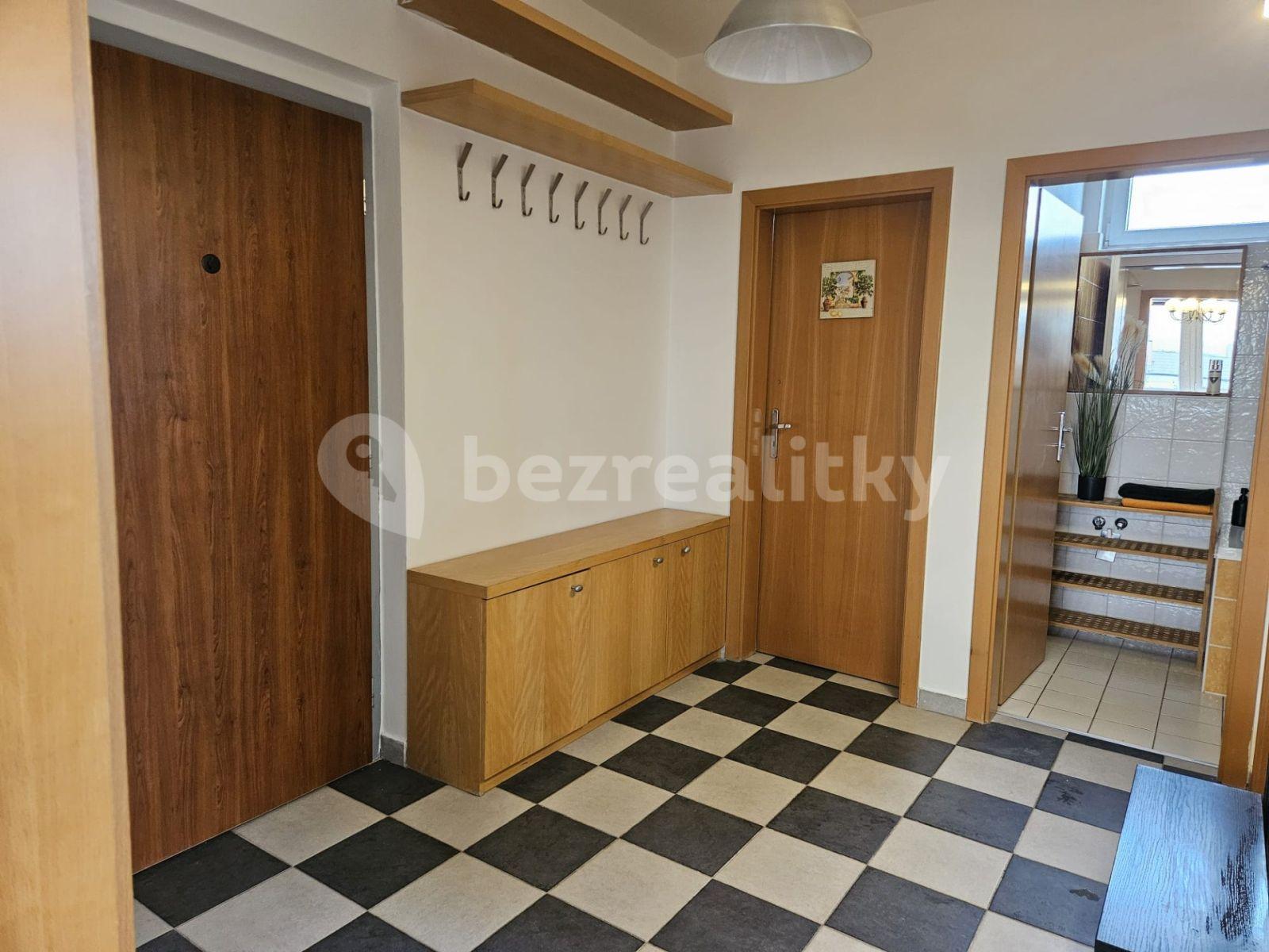 Pronájem bytu 2+1 59 m², Počernická, Praha, Praha