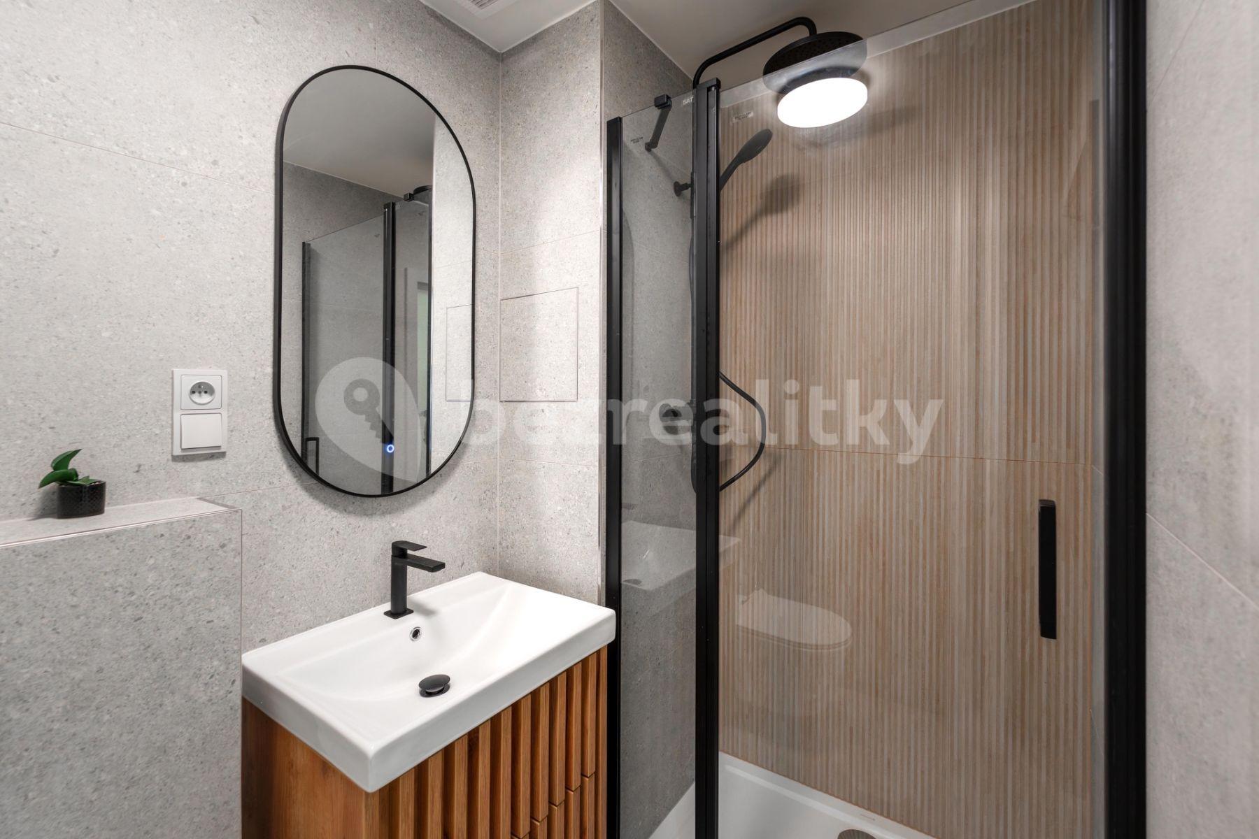 Prodej bytu 2+1 55 m², Dobšická, Praha, Praha