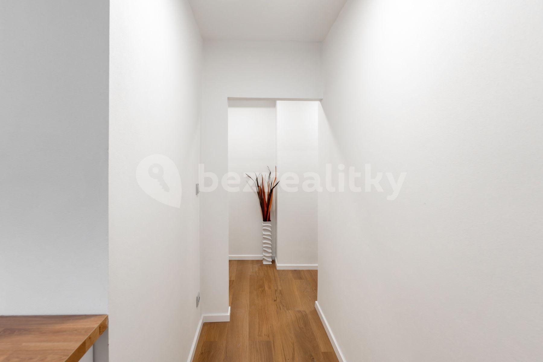 Prodej bytu 2+1 55 m², Dobšická, Praha, Praha