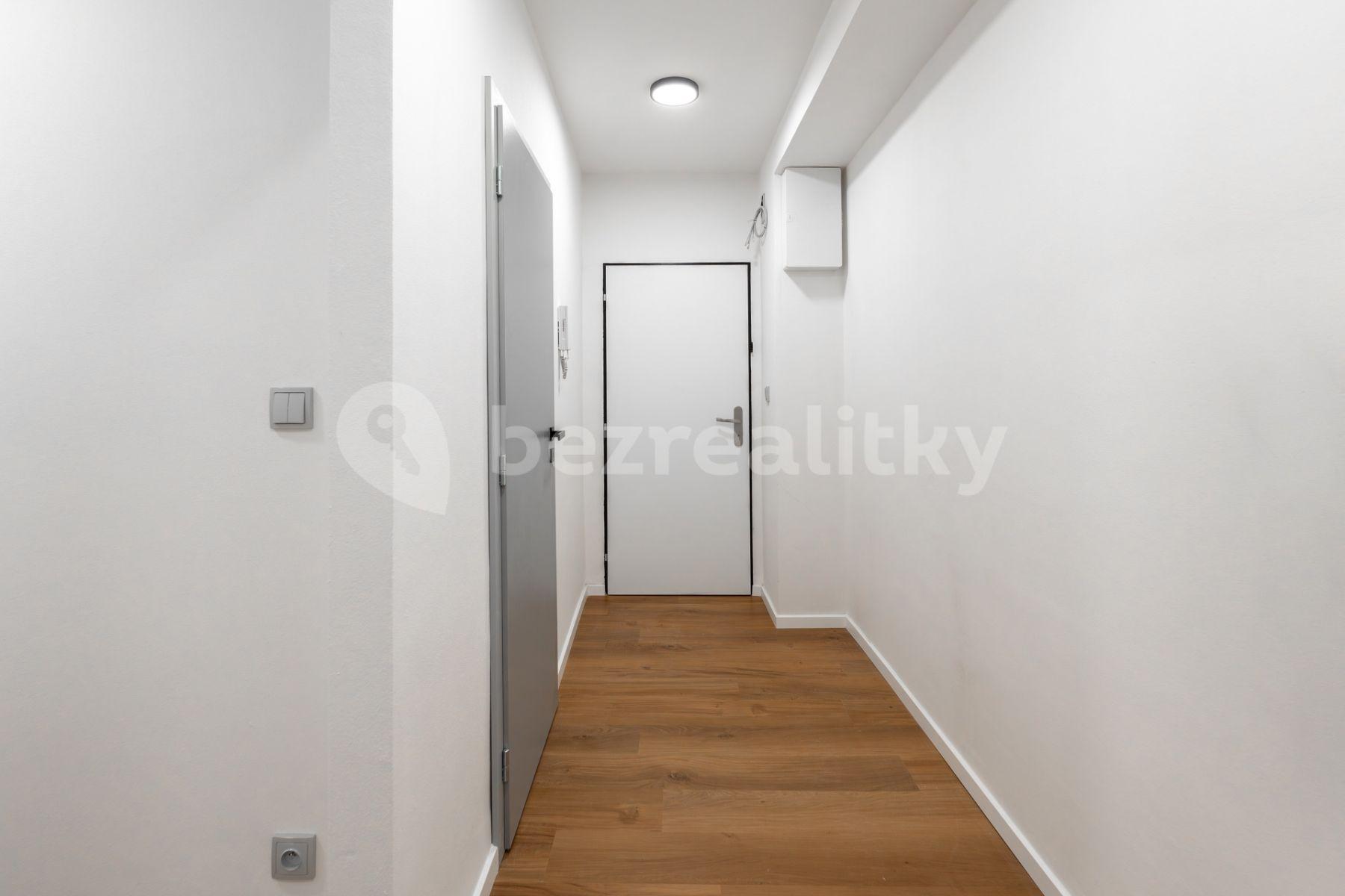 Prodej bytu 2+1 55 m², Dobšická, Praha, Praha