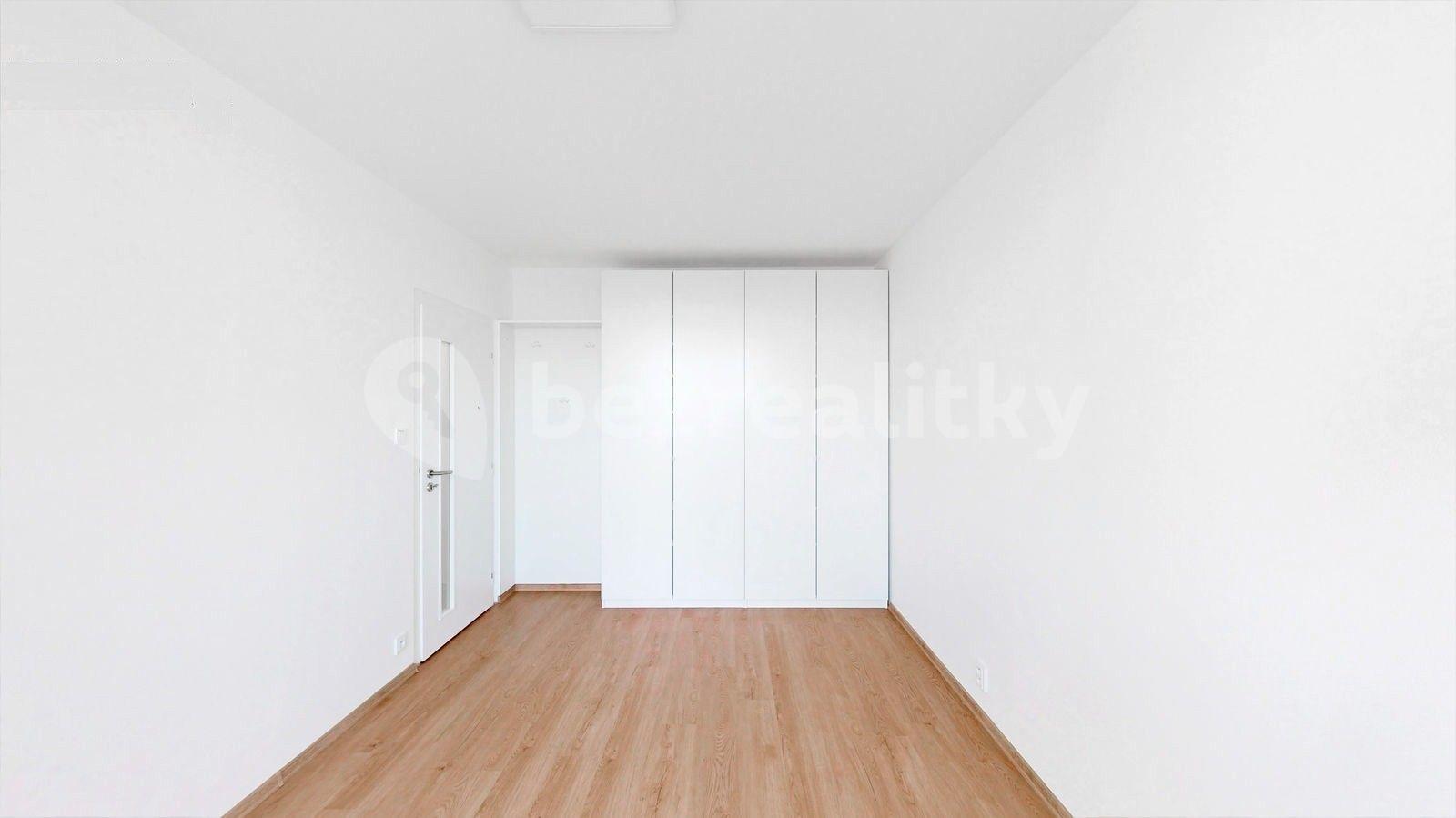 Pronájem bytu 3+kk 69 m², Křejpského, Praha, Praha