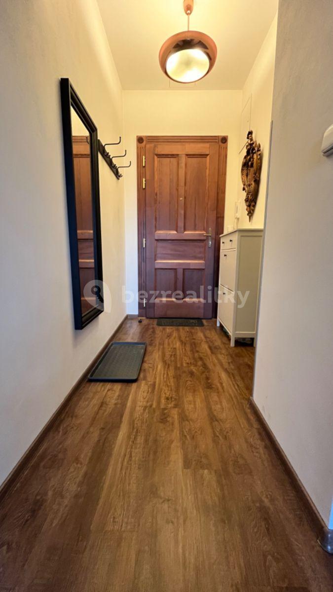 Pronájem bytu 1+kk 30 m², Plynární, Praha, Praha