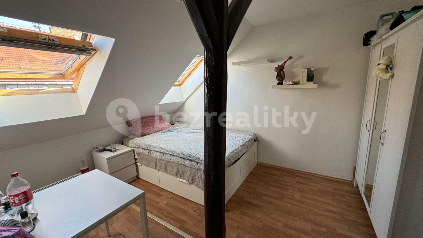 Pronájem bytu 2+kk 39 m², Heydukova, Praha, Praha