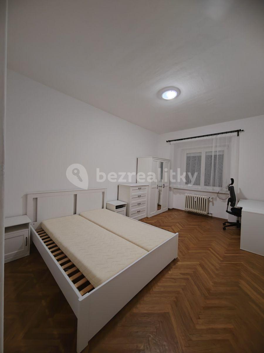 Pronájem bytu 1+1 35 m², Na Skalce, Praha, Praha