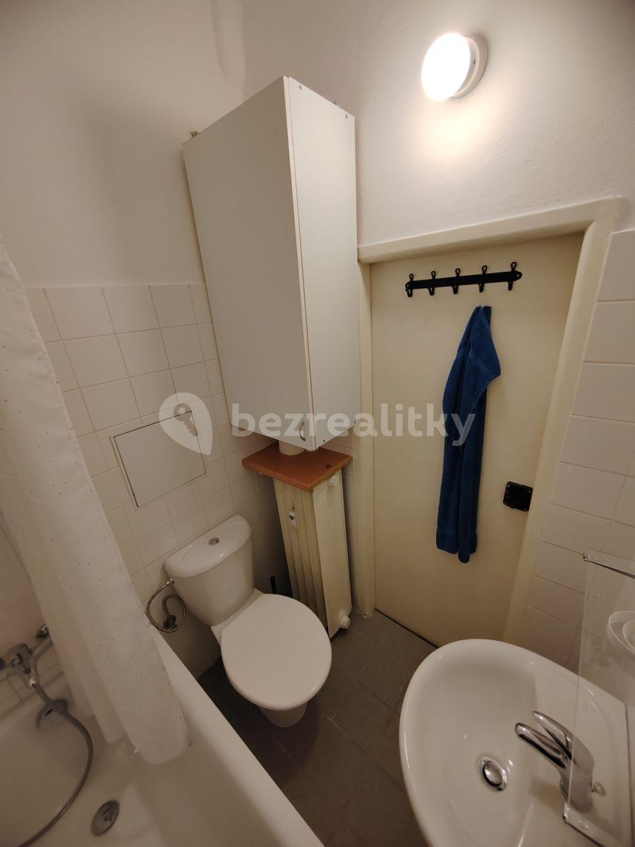 Pronájem bytu 1+1 35 m², Na Skalce, Praha, Praha