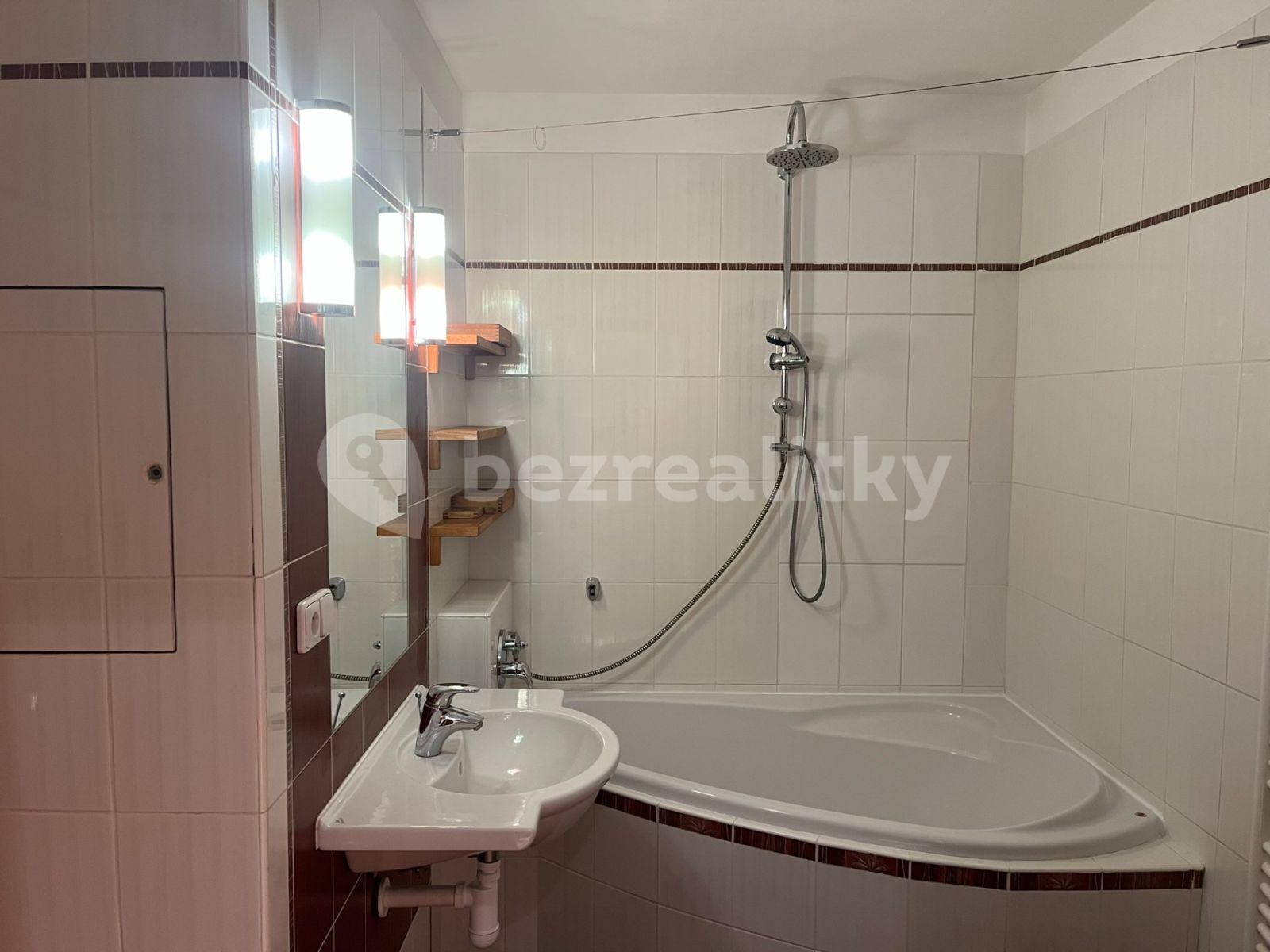 Pronájem bytu 2+kk 63 m², Cholupická, Praha, Praha