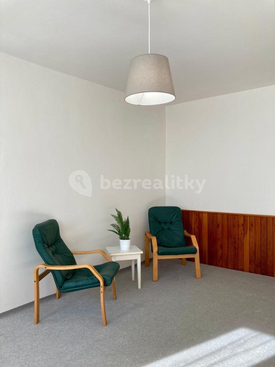 Pronájem bytu 3+1 70 m², Pod Strání, Praha, Praha