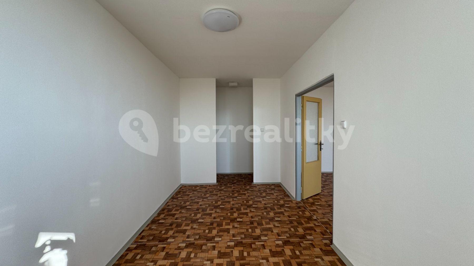 Pronájem bytu 3+1 70 m², Hnězdenská, Praha, Praha