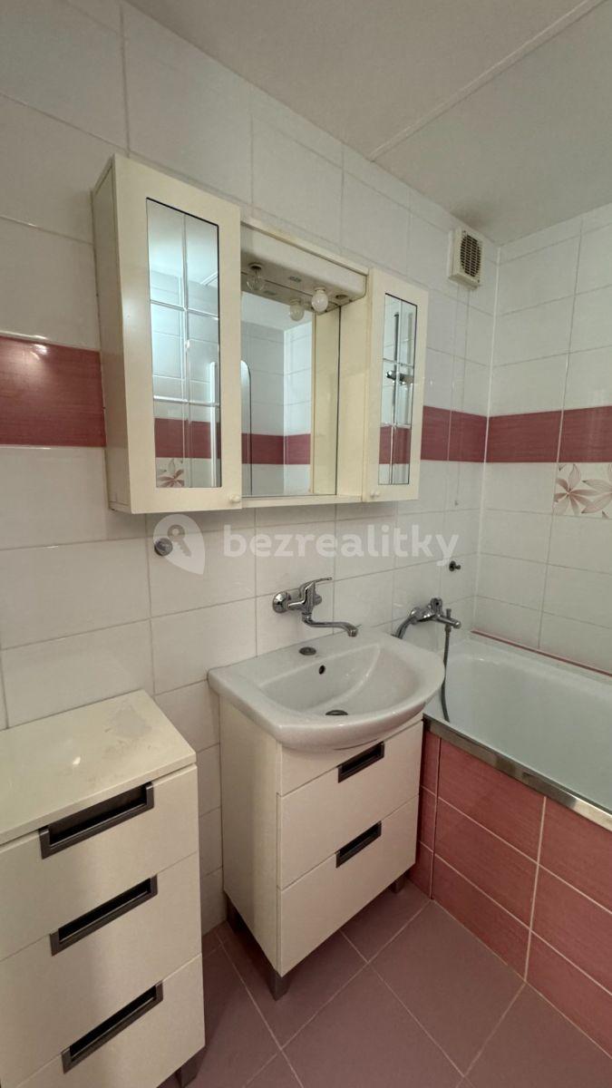 Pronájem bytu 3+1 70 m², Hnězdenská, Praha, Praha