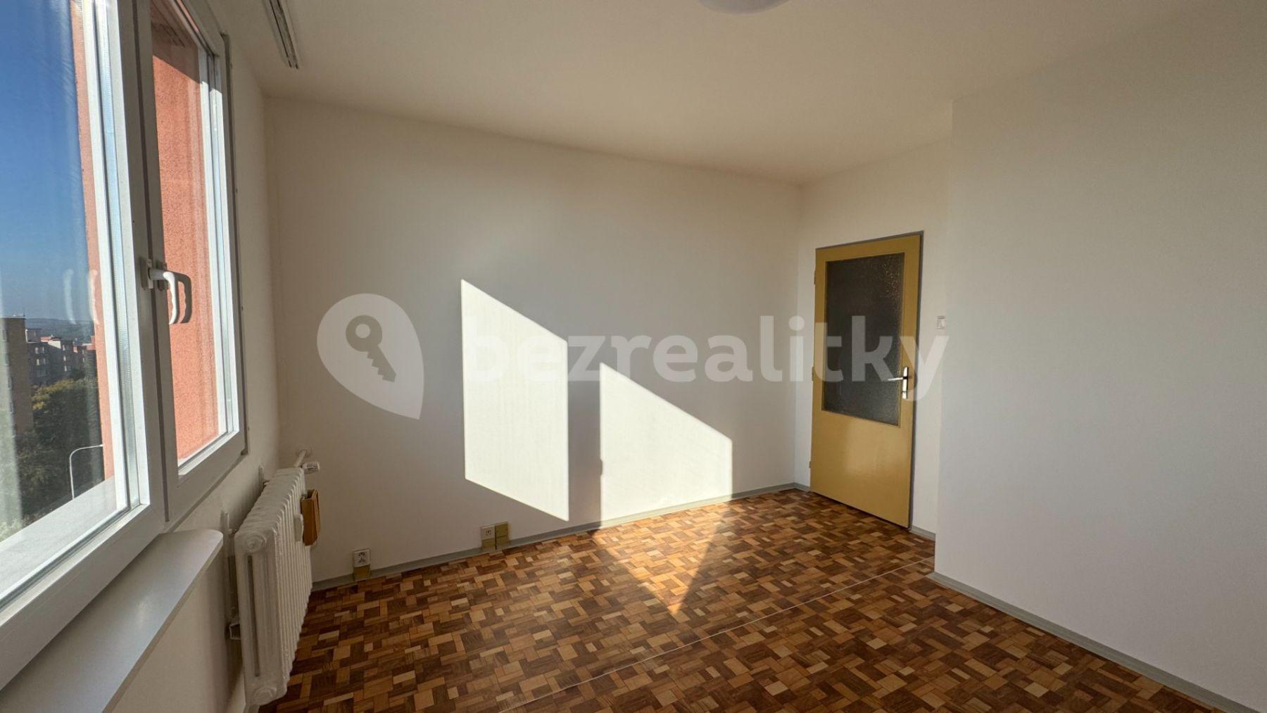 Pronájem bytu 3+1 70 m², Hnězdenská, Praha, Praha