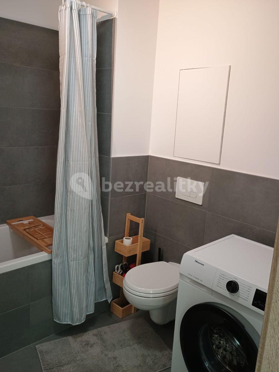 Pronájem bytu 2+1 43 m², Ružinov, Bratislavský kraj