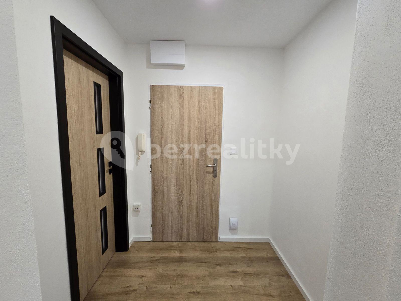 Prodej bytu 3+1 64 m², Pod Koníčky, Klatovy, Plzeňský kraj