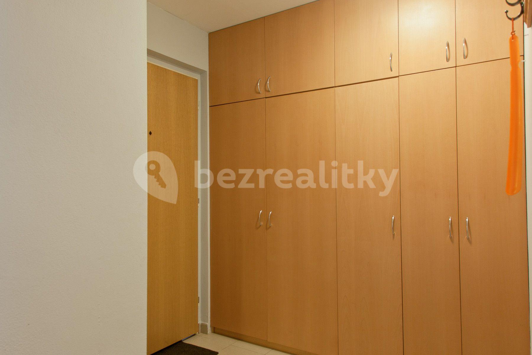 Pronájem bytu 1+kk 35 m², Počernická D, Praha, Praha