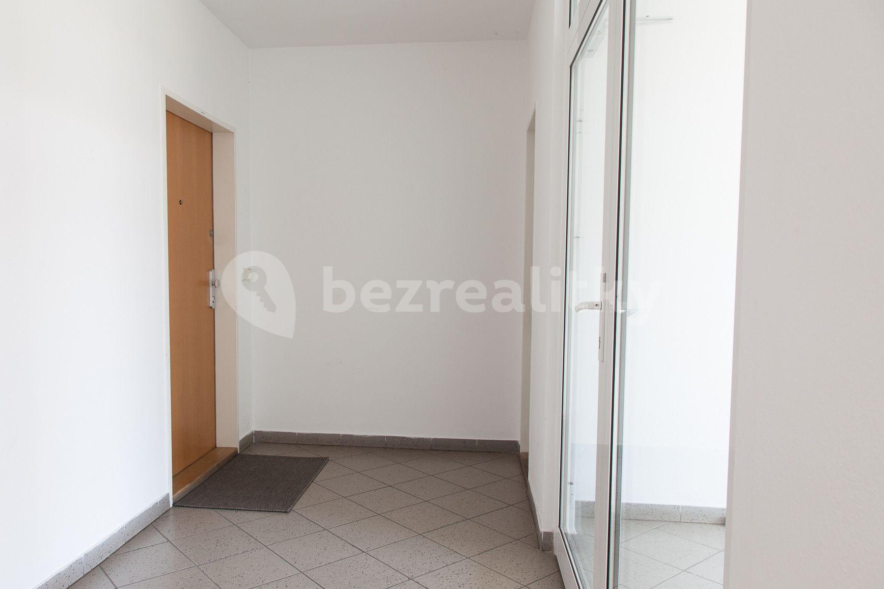 Pronájem bytu 1+kk 35 m², Počernická D, Praha, Praha