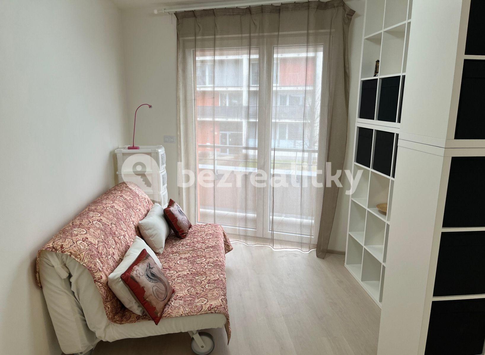 Pronájem bytu 1+kk 40 m², Sazovická, Praha, Praha