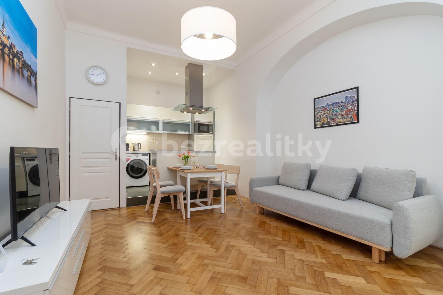 Pronájem bytu 2+1 65 m², Karlova, Praha, Praha