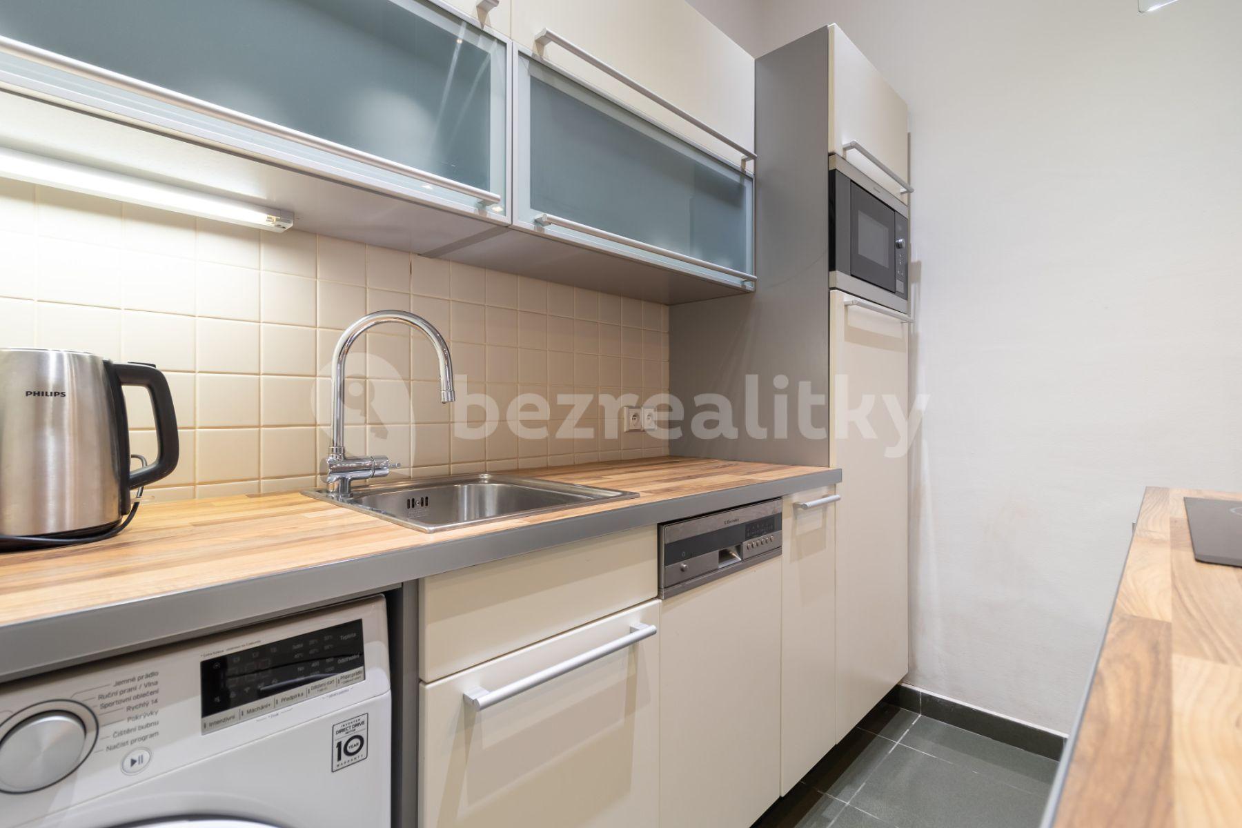 Pronájem bytu 2+1 55 m², Karlova, Praha, Praha