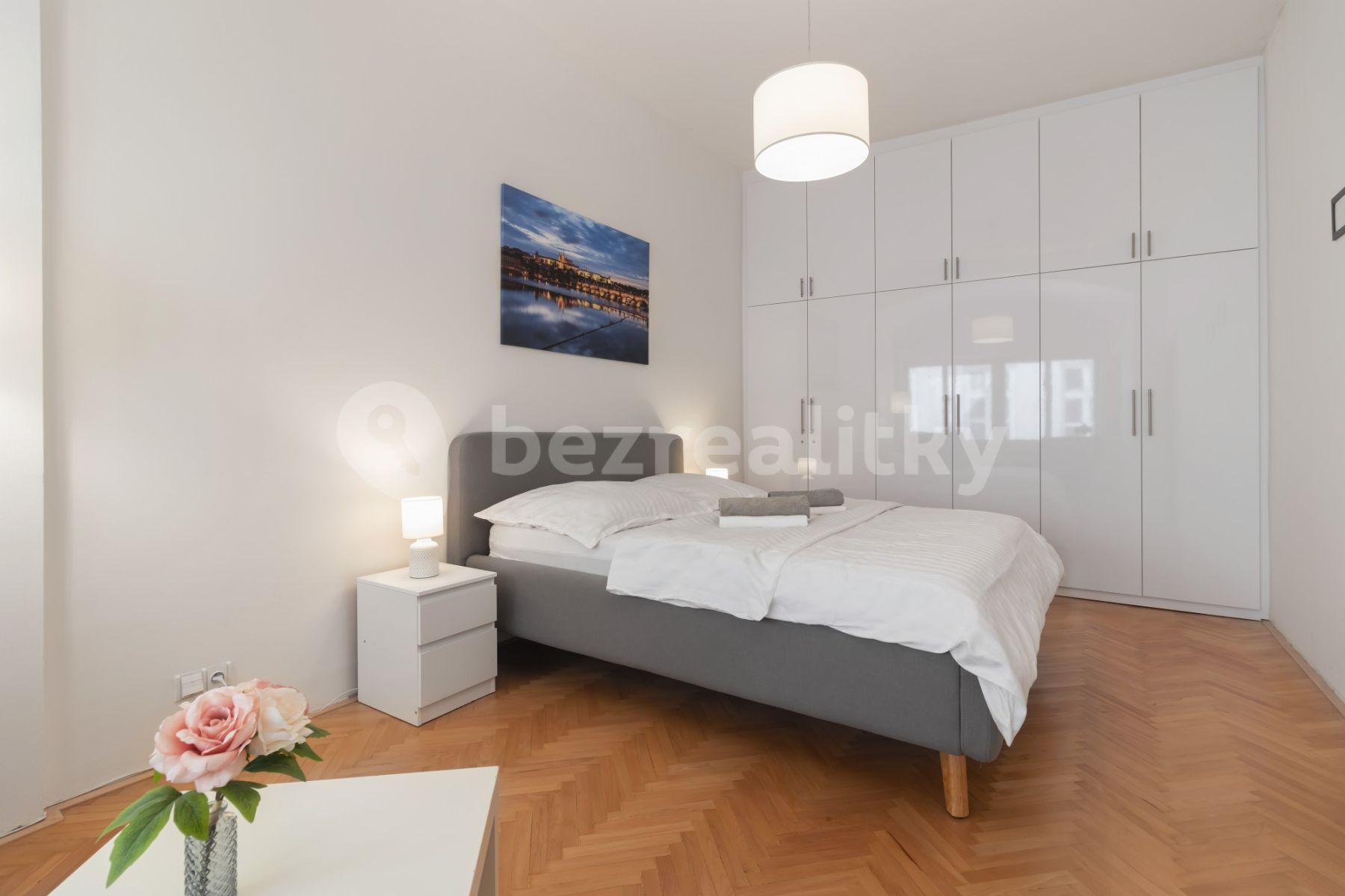 Pronájem bytu 2+1 65 m², Karlova, Praha, Praha