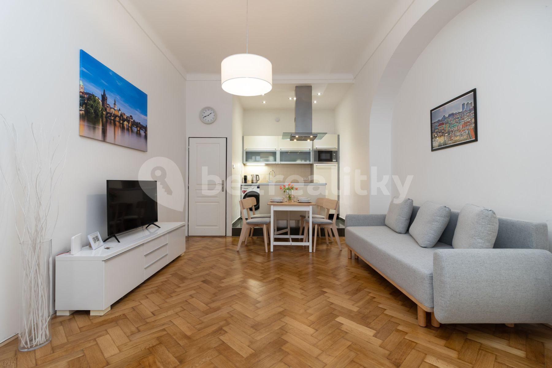 Pronájem bytu 2+1 55 m², Karlova, Praha, Praha