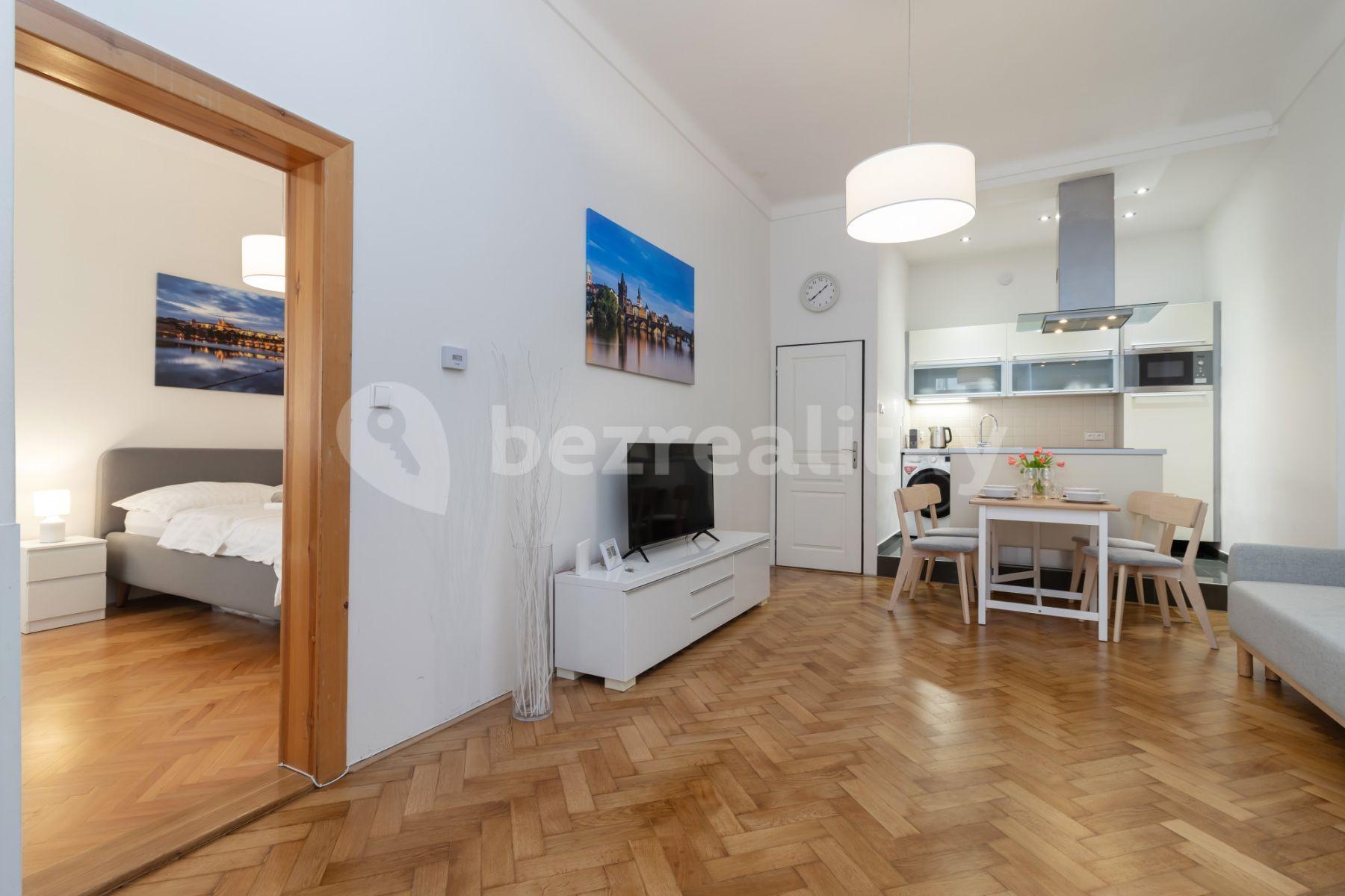 Pronájem bytu 2+1 55 m², Karlova, Praha, Praha