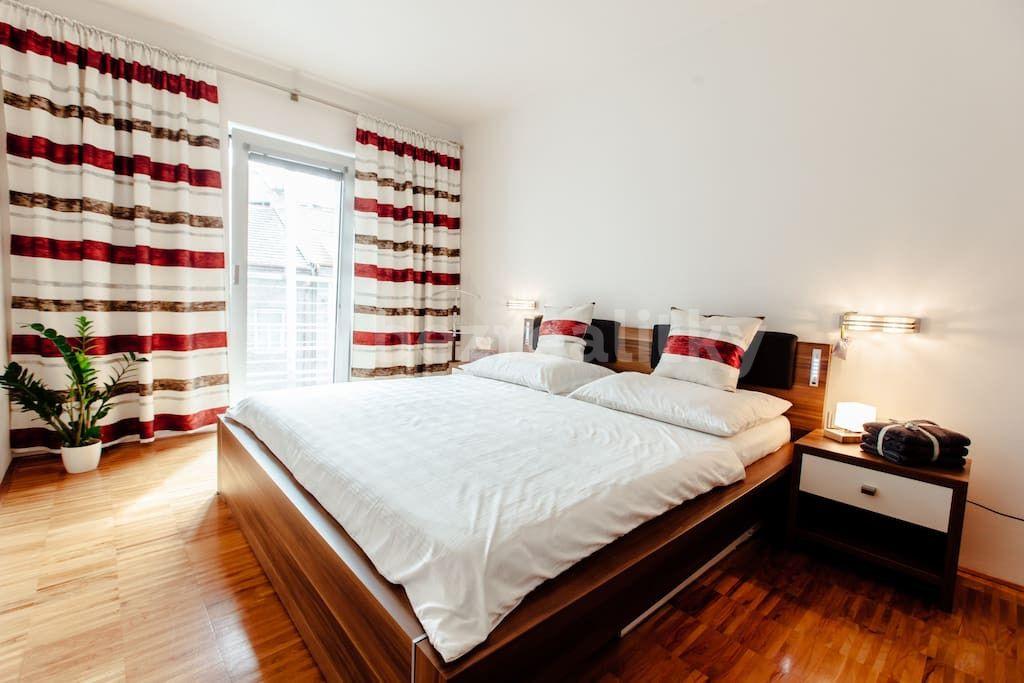 Pronájem bytu 2+kk 70 m², Prokopova, Praha, Praha