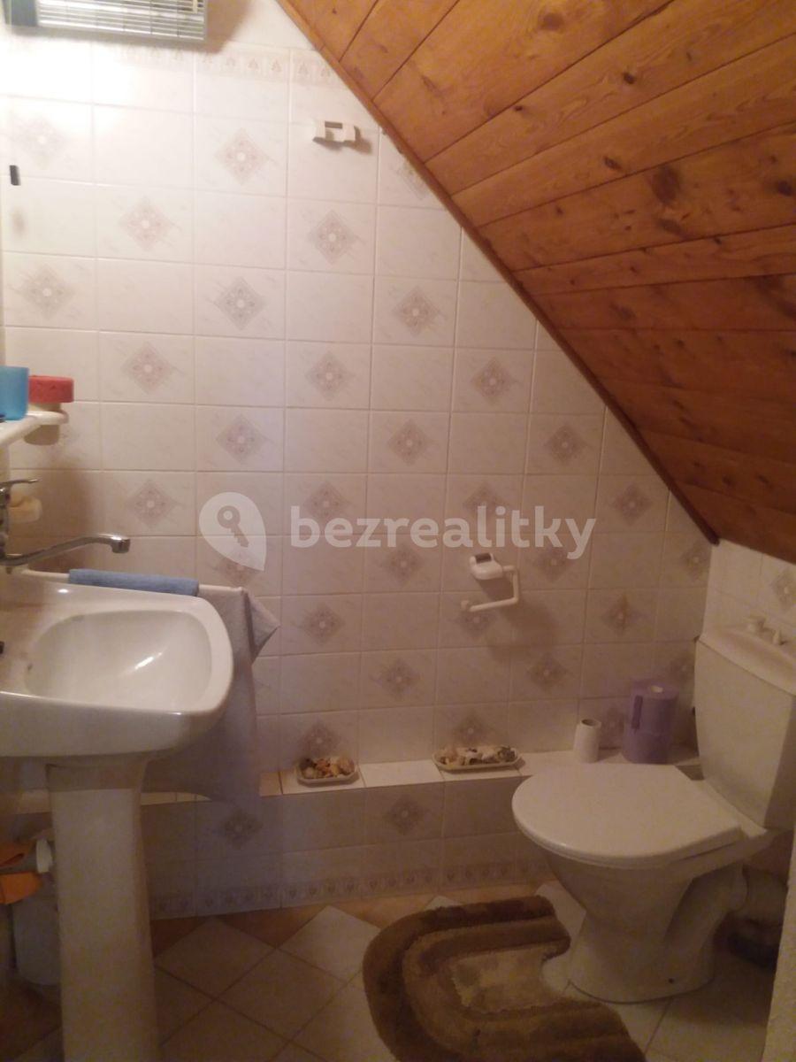 Prodej domu 970 m², pozemek 1.258 m², Liběšice, Ústecký kraj