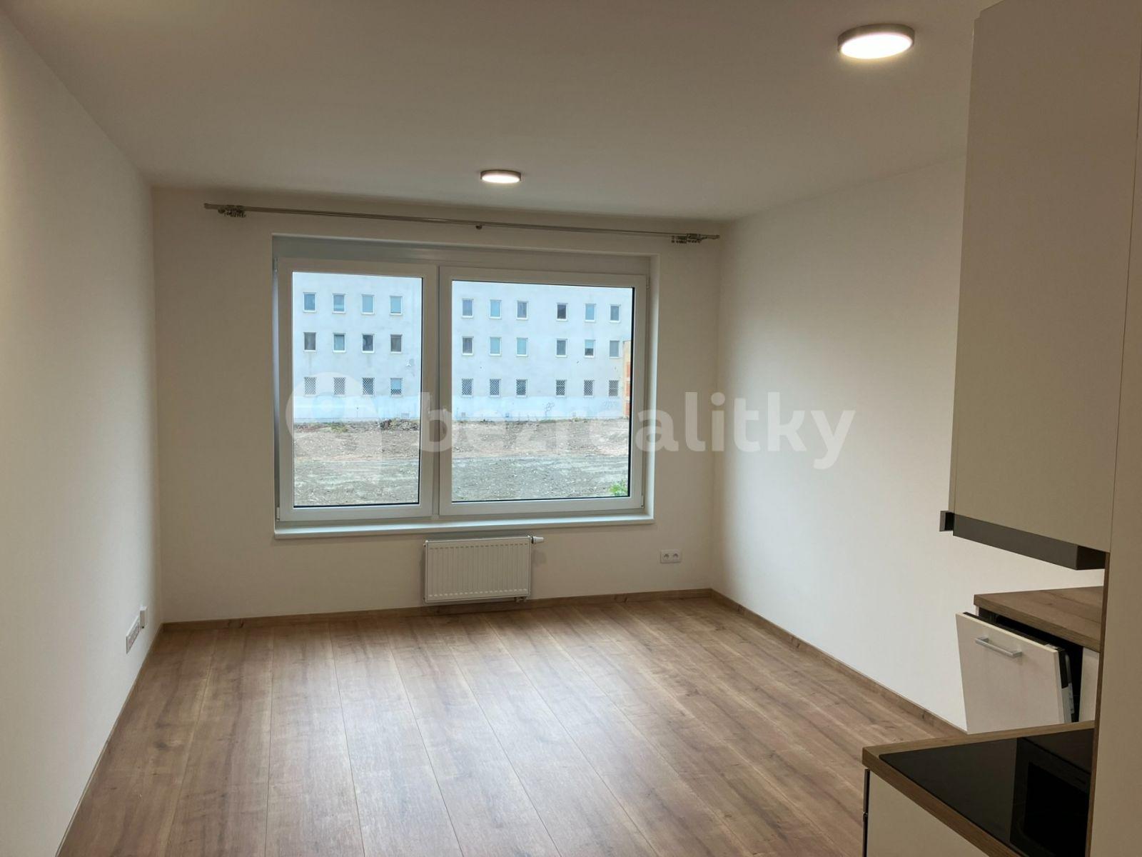 Pronájem bytu 1+kk 33 m², Kolbenova, Praha, Praha