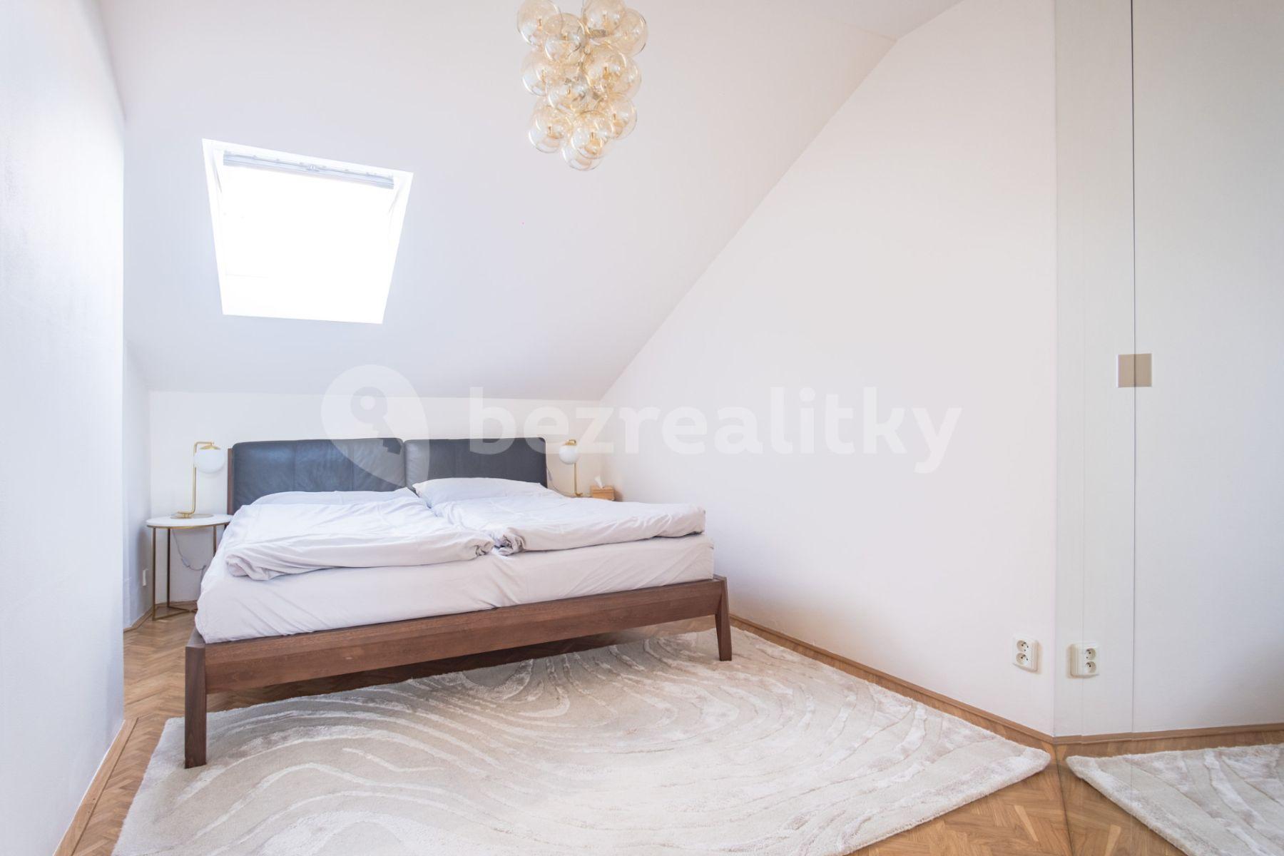 Pronájem bytu 3+kk 87 m², Ladova, Praha, Praha