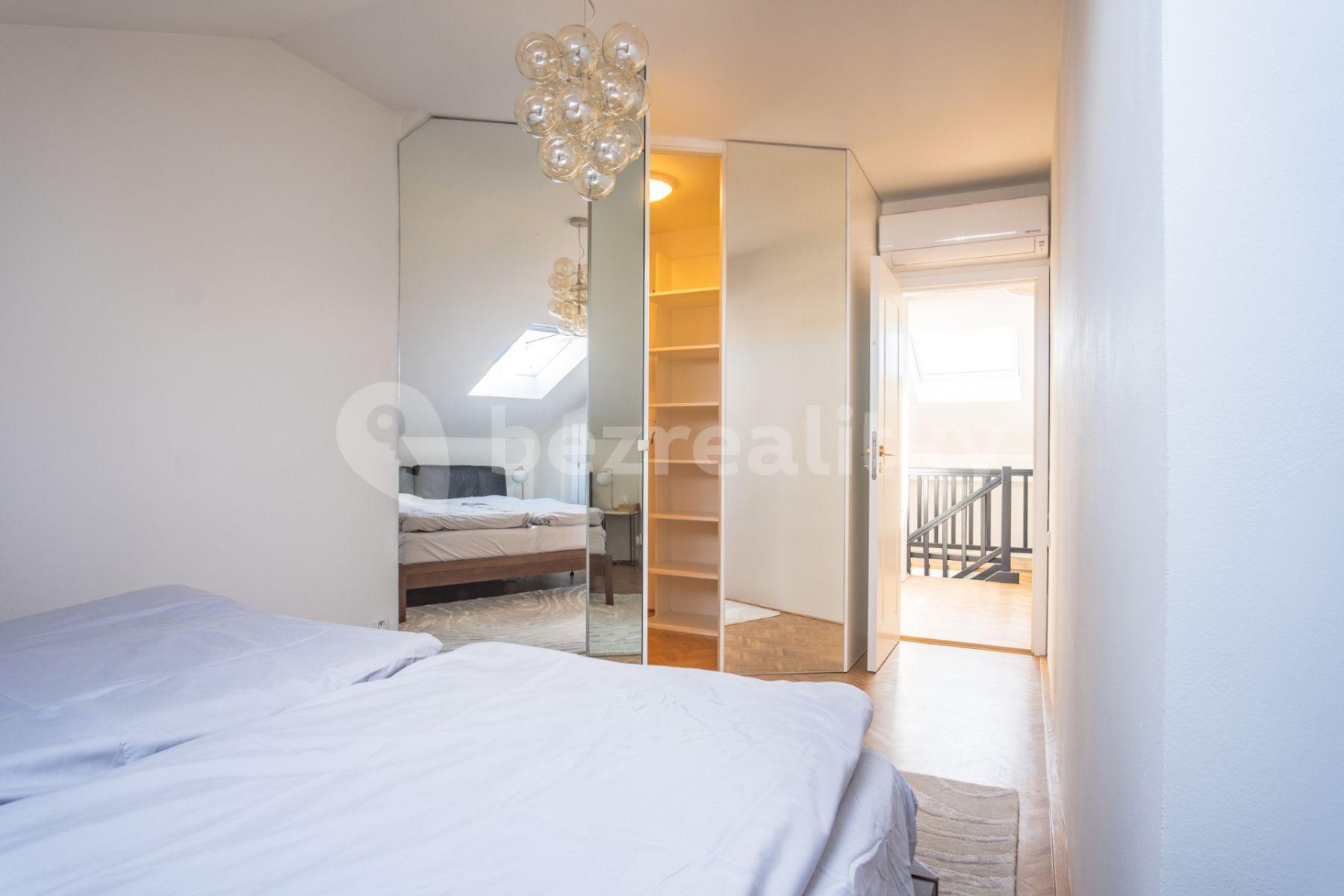 Pronájem bytu 3+kk 87 m², Ladova, Praha, Praha