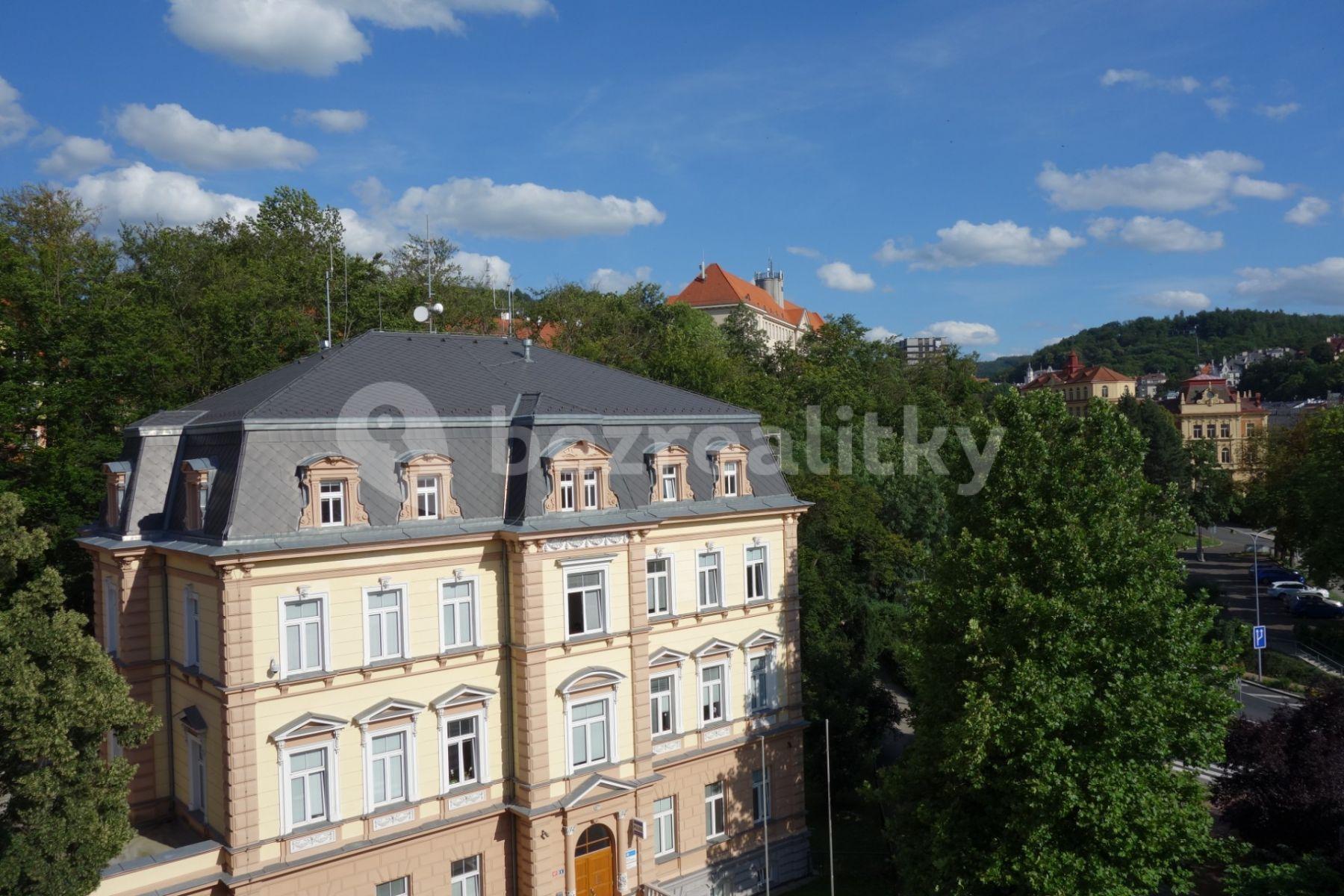 Pronájem bytu 1+1 47 m², nábřeží Jana Palacha, Karlovy Vary, Karlovarský kraj