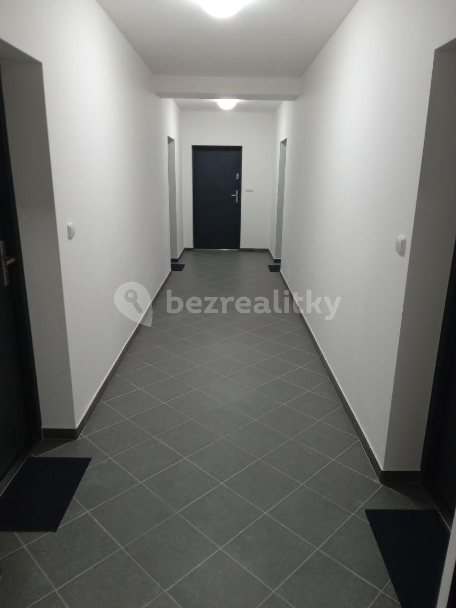 Pronájem bytu 1+kk 38 m², V Pitkovičkách, Praha, Praha