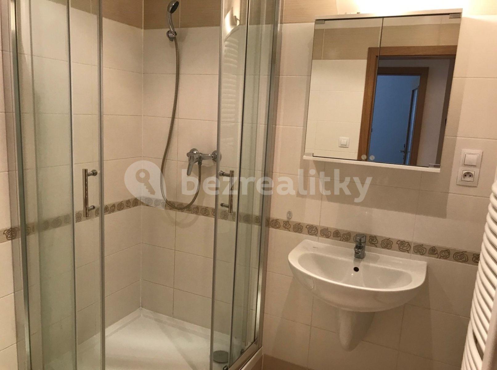 Pronájem bytu 2+kk 60 m², Modenská, Praha, Praha