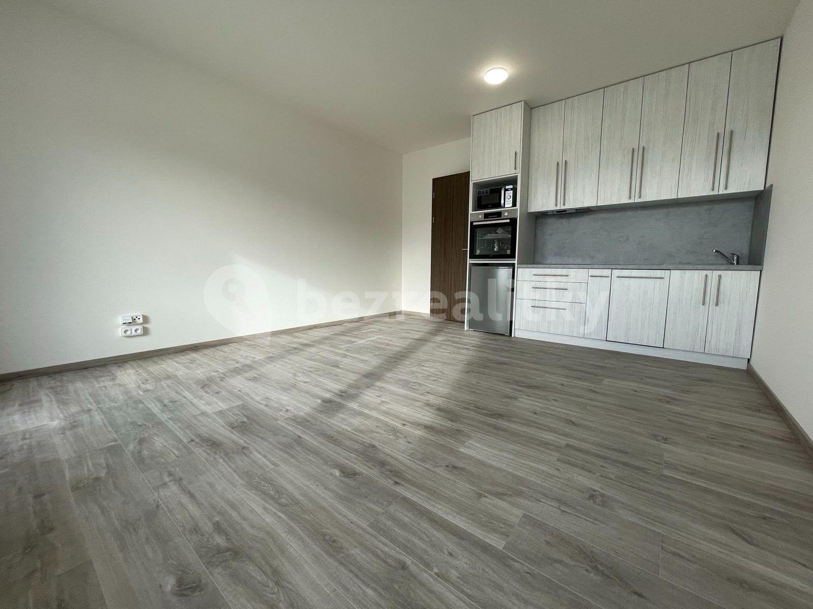 Pronájem bytu 1+kk 38 m², Gollové, Praha, Praha