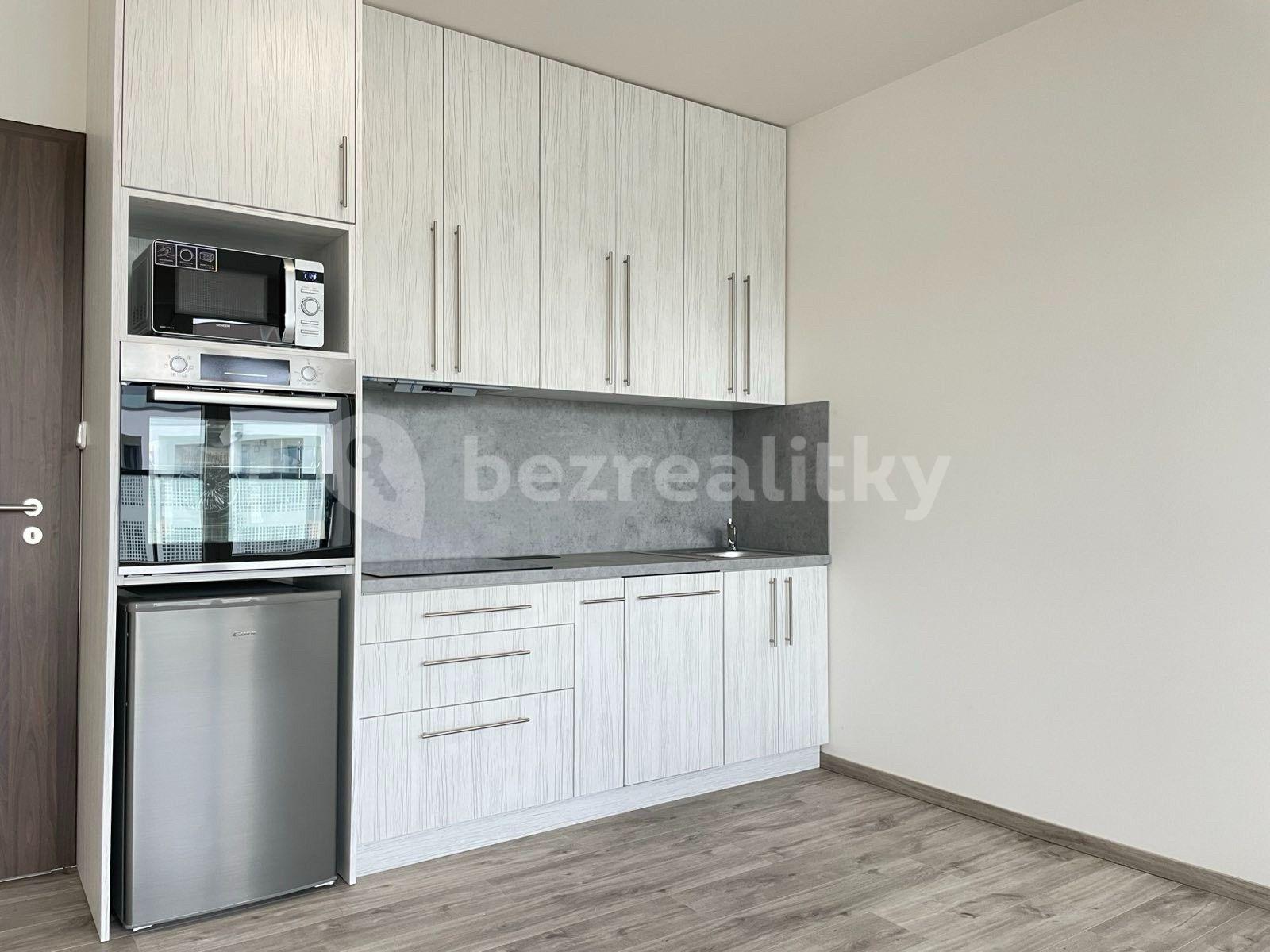 Pronájem bytu 1+kk 38 m², Gollové, Praha, Praha