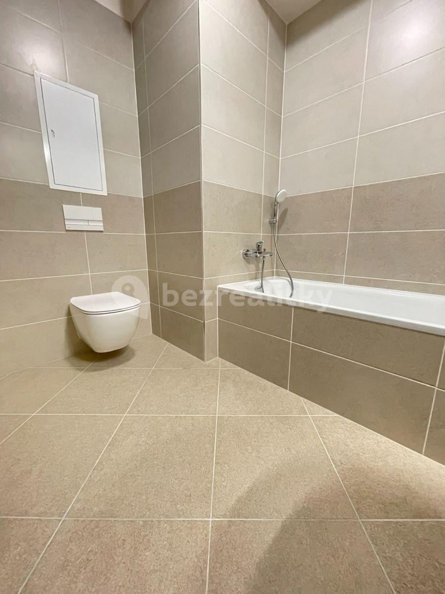 Pronájem bytu 1+kk 38 m², Gollové, Praha, Praha