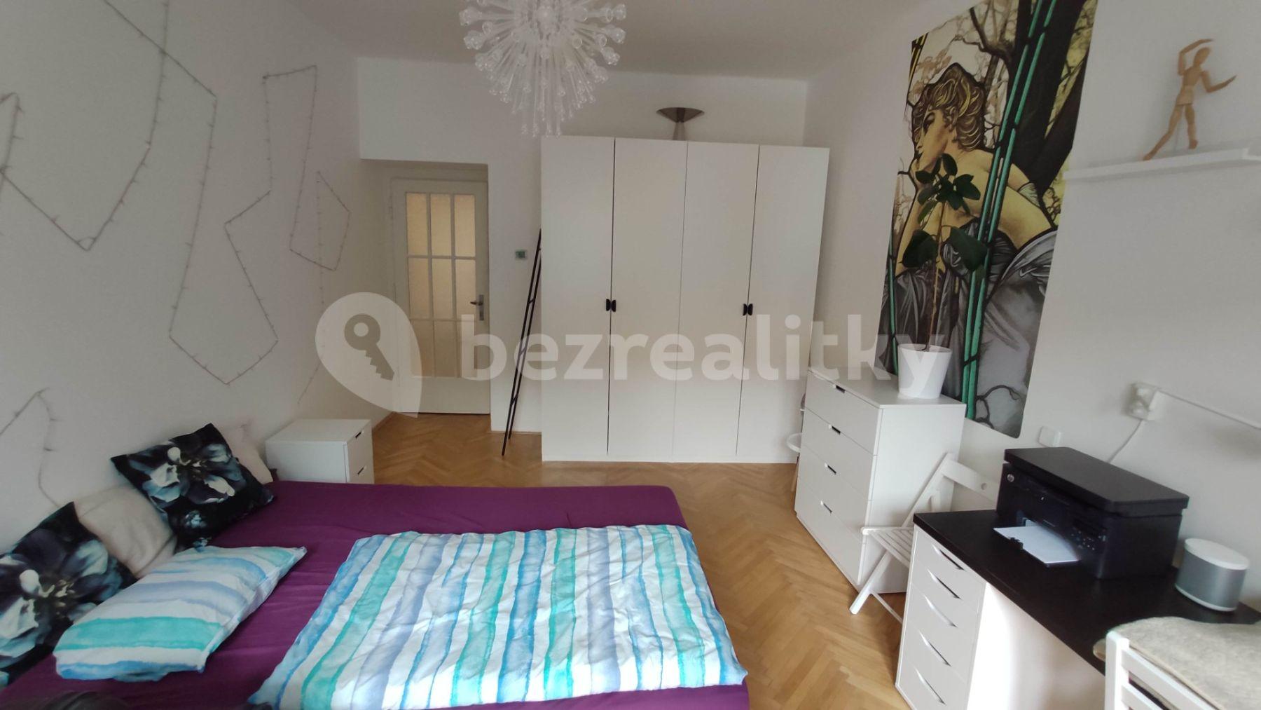 Pronájem bytu 2+kk 50 m², Jeseniova, Praha, Praha