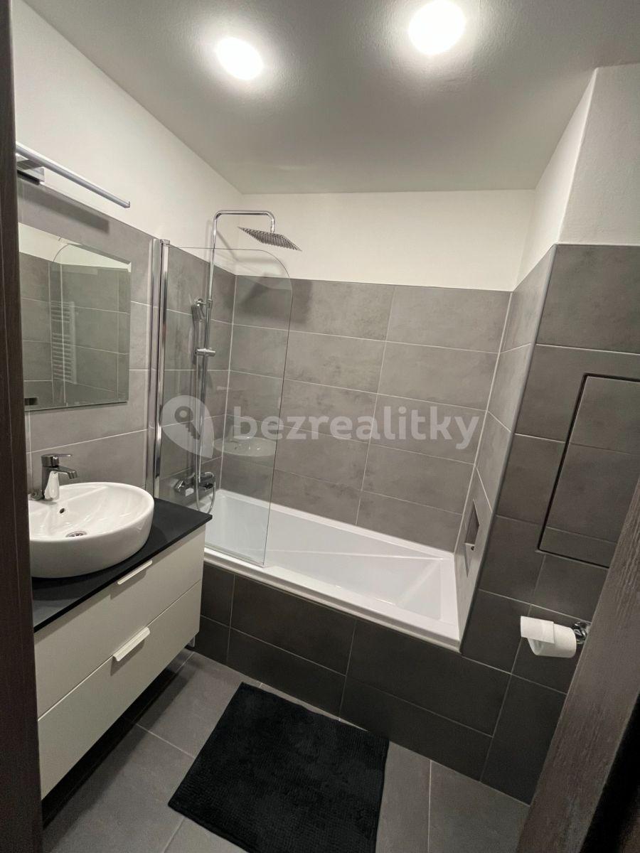 Pronájem bytu 2+1 64 m², Varenská, Ostrava, Moravskoslezský kraj