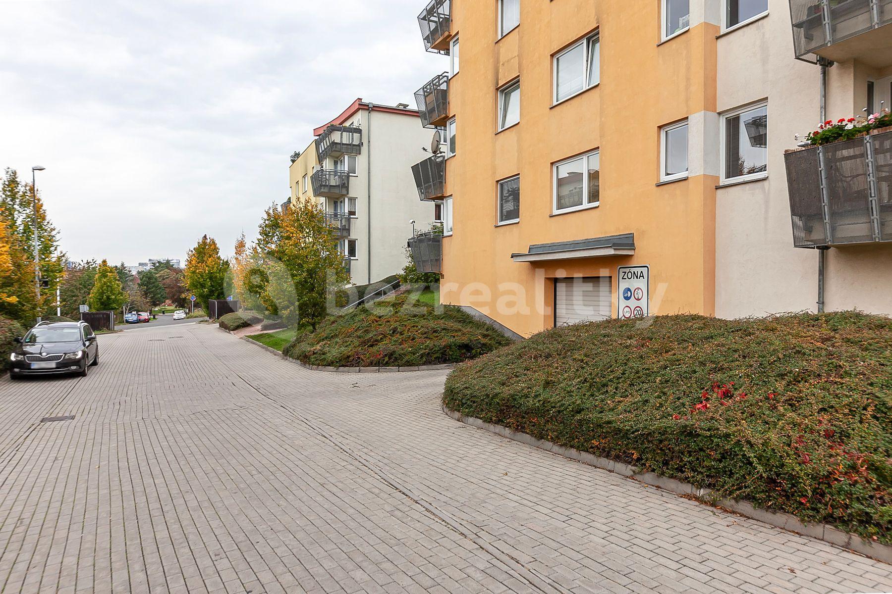 Prodej garáže 25 m², Melodická, Praha, Praha