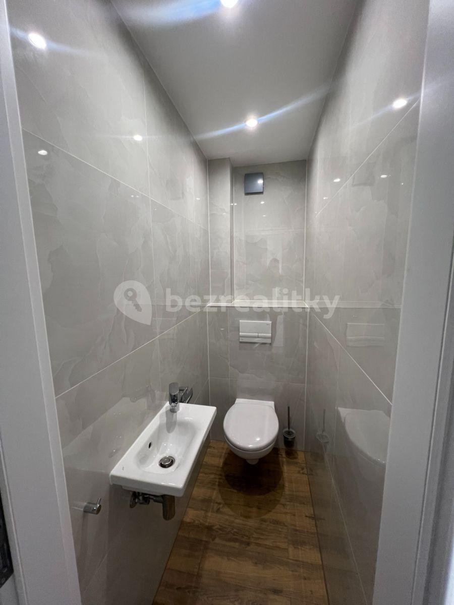 Pronájem bytu 3+1 98 m², Budějovická, Praha, Praha