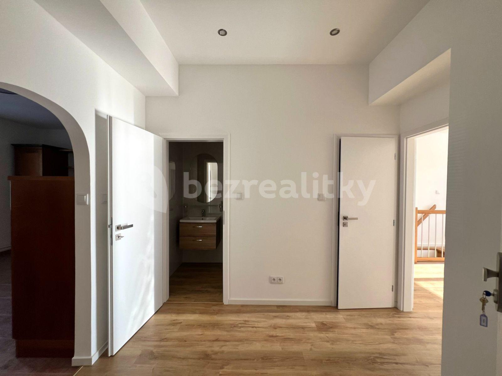 Pronájem bytu 3+1 98 m², Budějovická, Praha, Praha